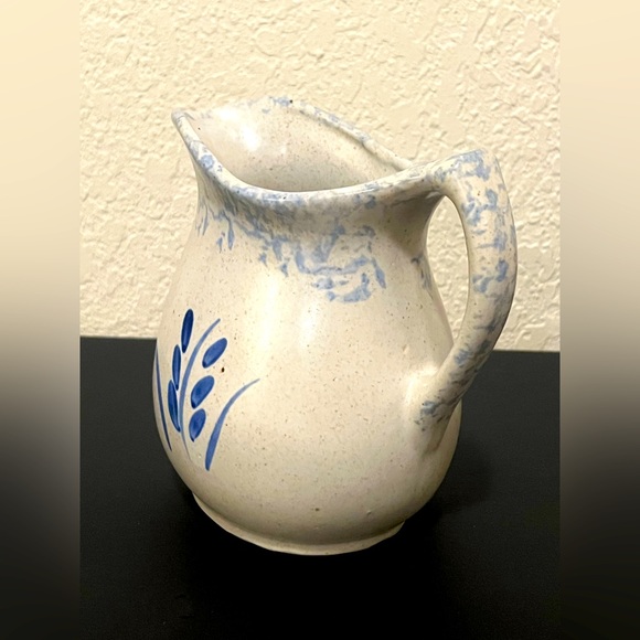 Vintage Roseville Pottery Pitcher. Handmade And Hand painted - Picture 4 of 8